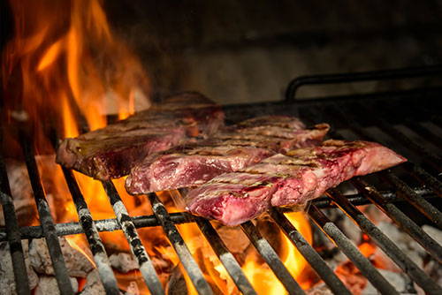 EMBOCA59223BajaRS Restaurante Emboca especialidad en carnes a la brasa